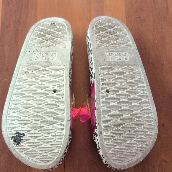 Colorful Leopard Print Kids Slide Sandals - Picture 2 of 4